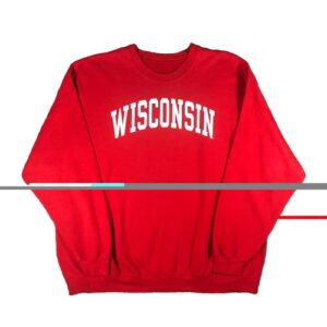 Wisconsin University Badgers red crewneck sweatshirt with white spell out 3XL