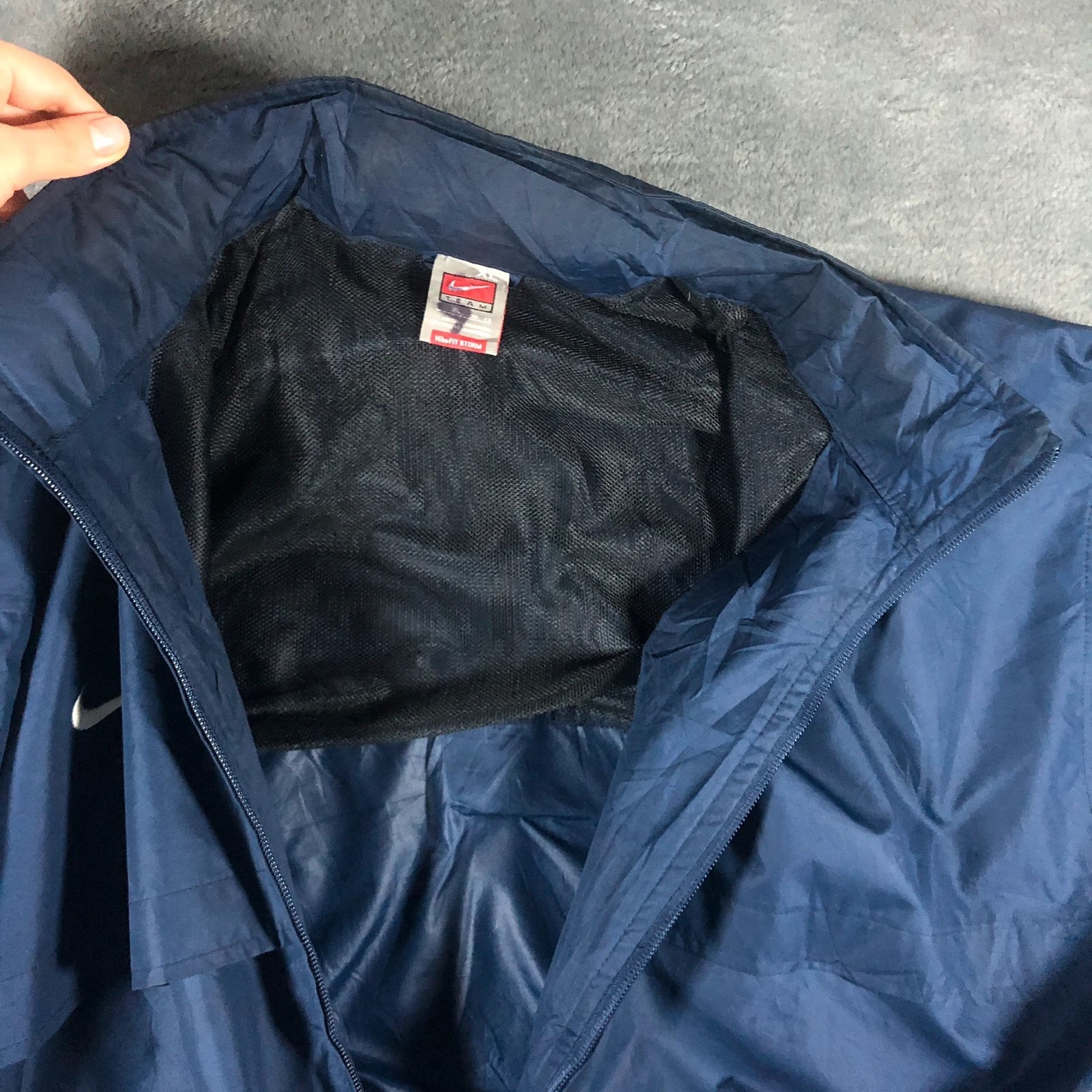 Vintage 00s y2k Toronto Track Shell Navy Hooded Windbreaker NikeFIT Storm - Image 4