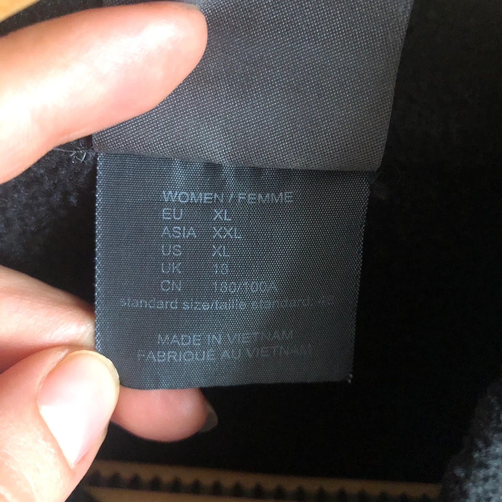 Jack Wolfskin Women’s Black Athleisure Full Zip Jacket XL - Image 7