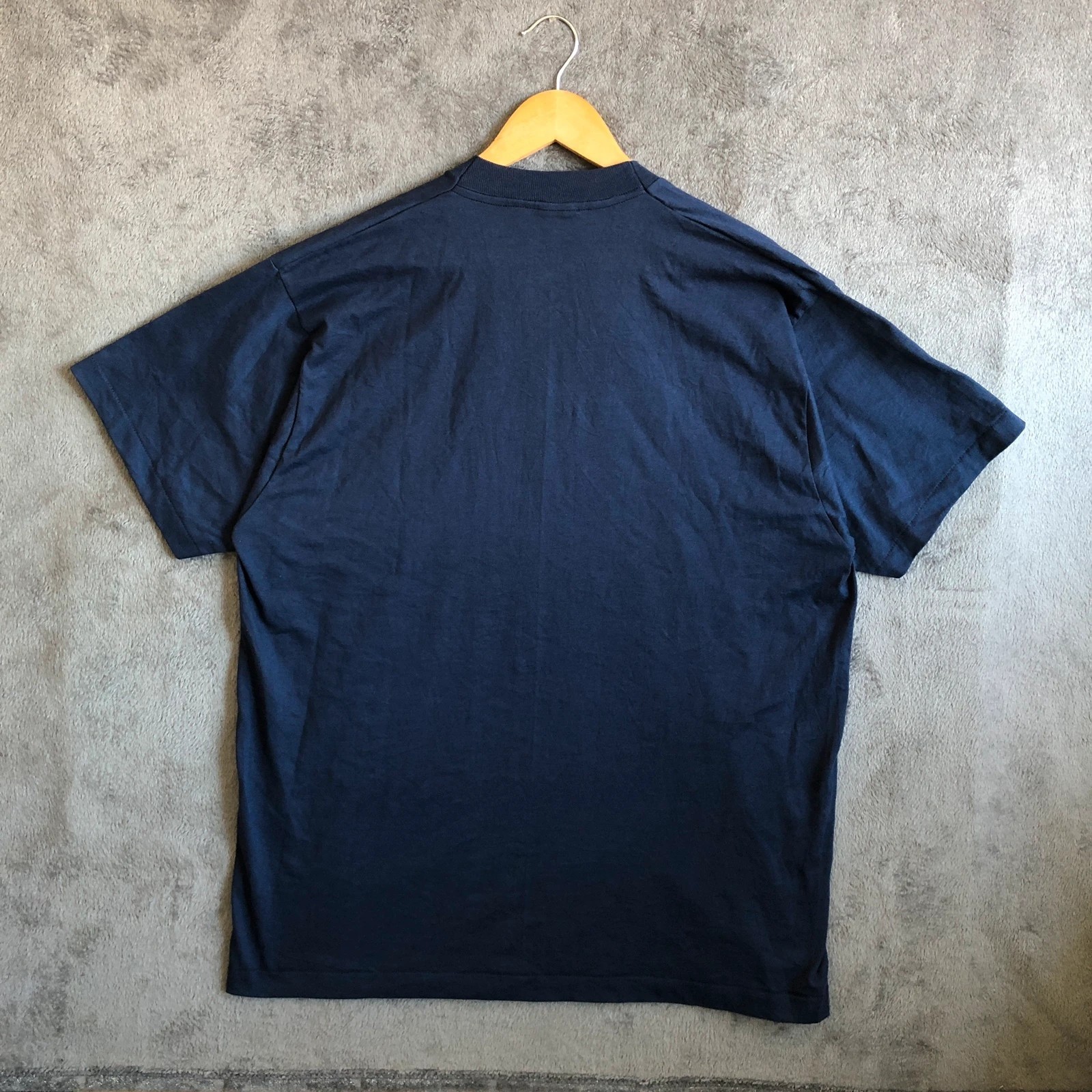 Vintage 90s navy “We Power the World” single stitch graphic tee XXL - Image 9