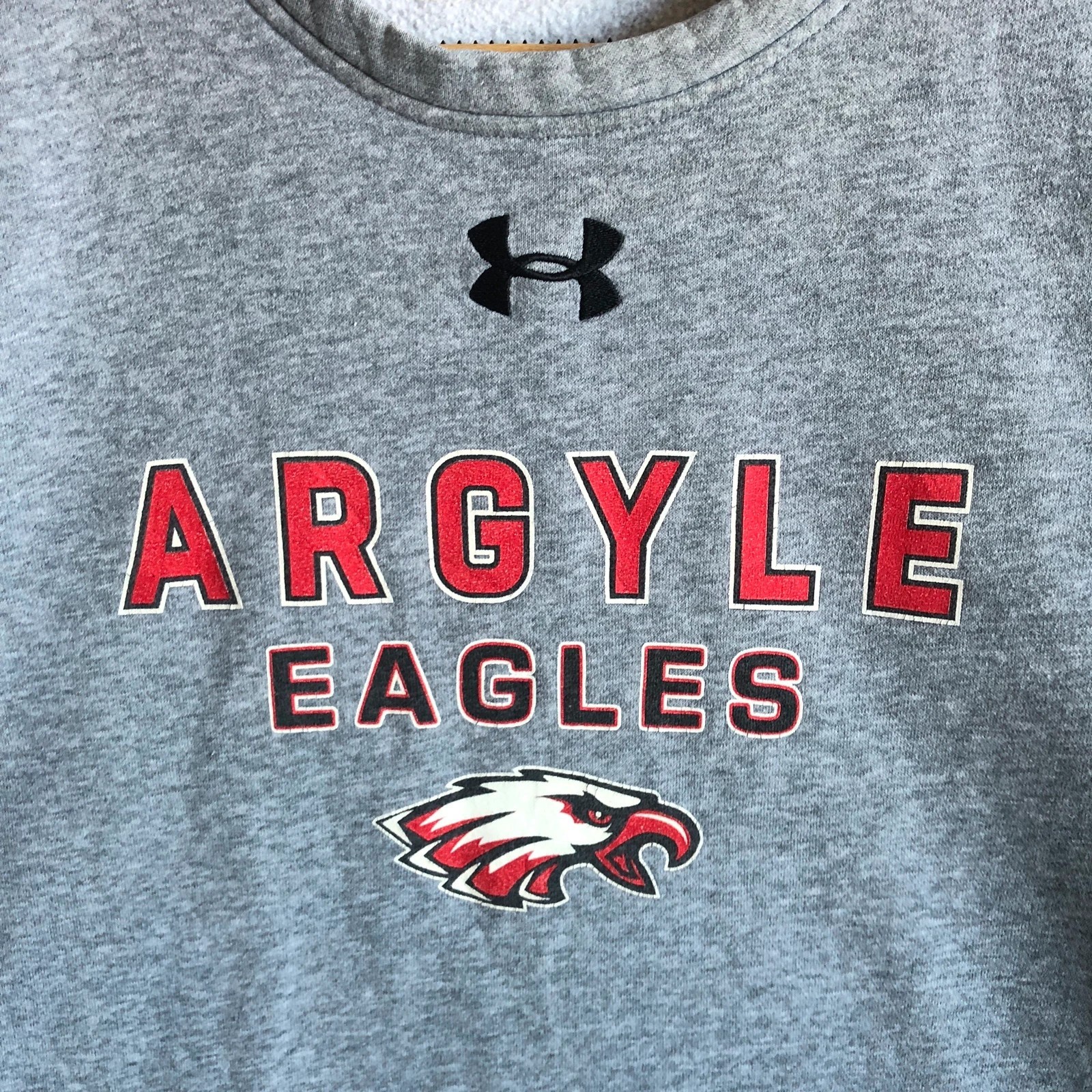 Under Armour Argyle Eagles graphic grey sweatshirt with front kangaroo pocket M - Image 3