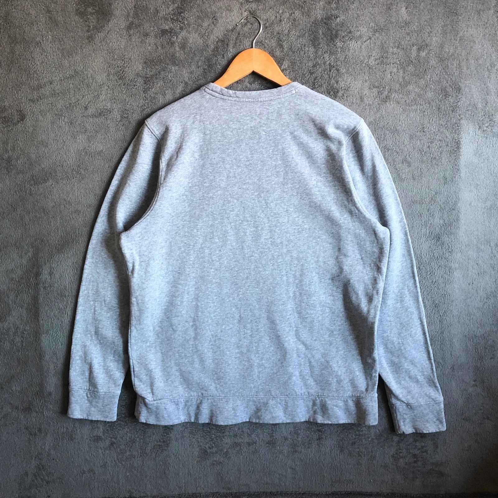 Under Armour Argyle Eagles graphic grey sweatshirt with front kangaroo pocket M - Image 8