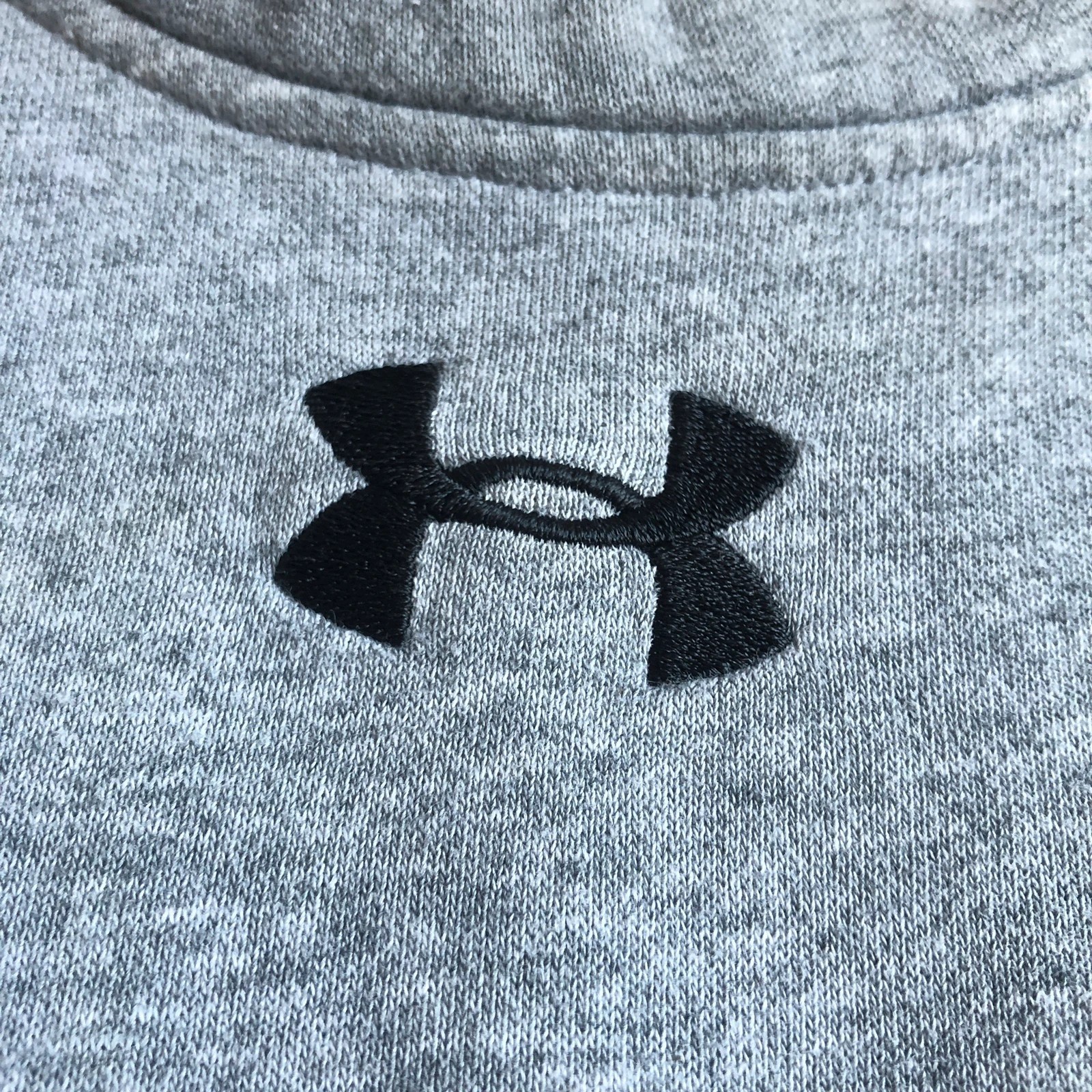 Under Armour Argyle Eagles graphic grey sweatshirt with front kangaroo pocket M - Image 9