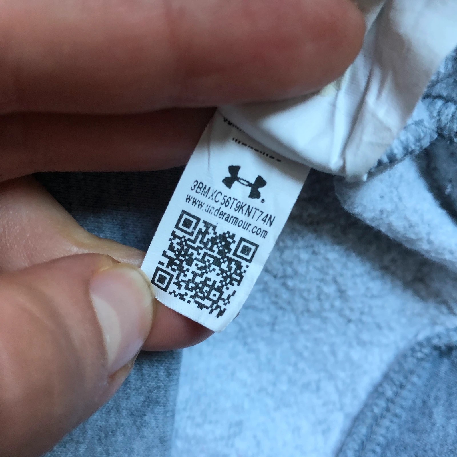 Under Armour Argyle Eagles graphic grey sweatshirt with front kangaroo pocket M - Image 12