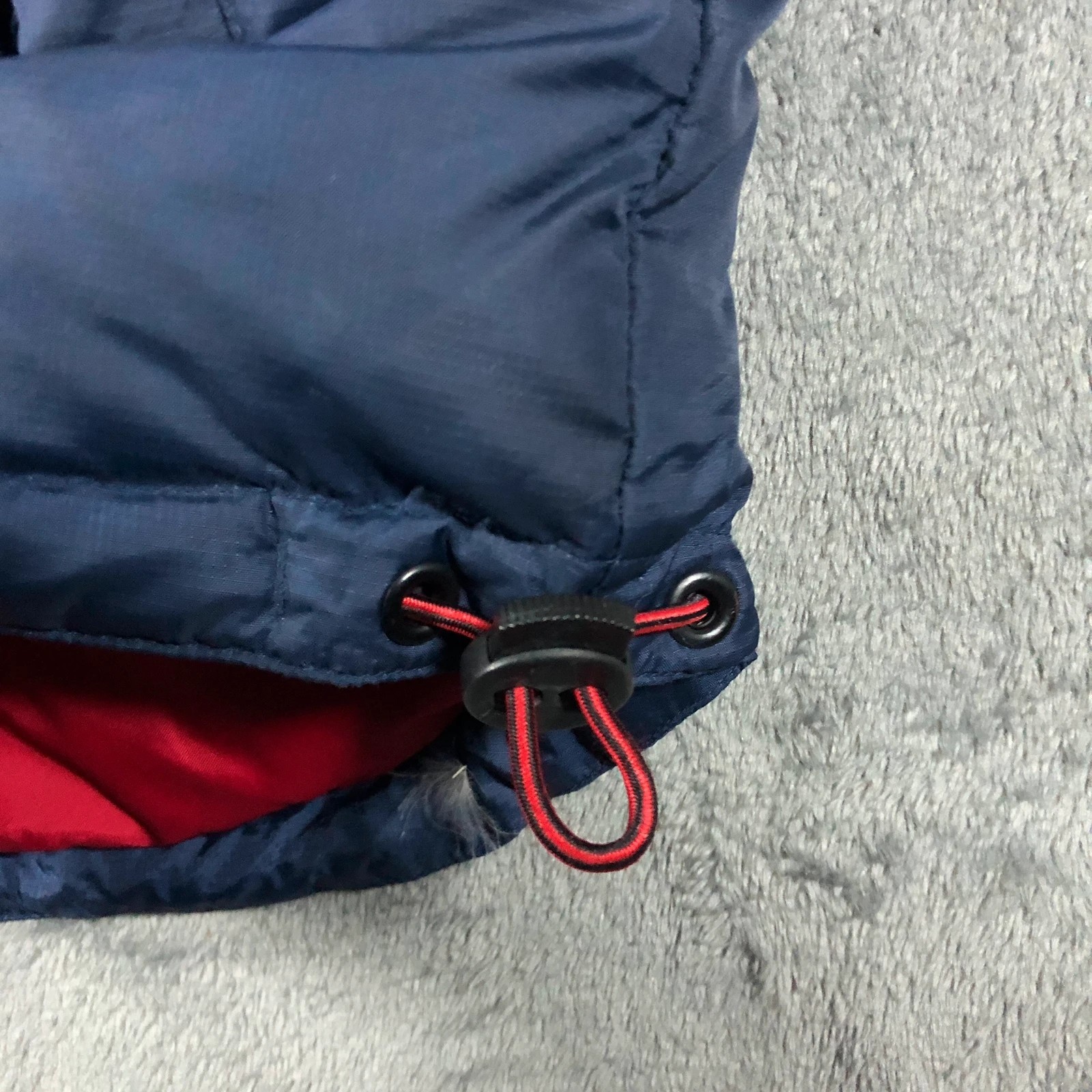 Tommy Hilfiger '04 Navy Puffer Gilet (S) - Image 5