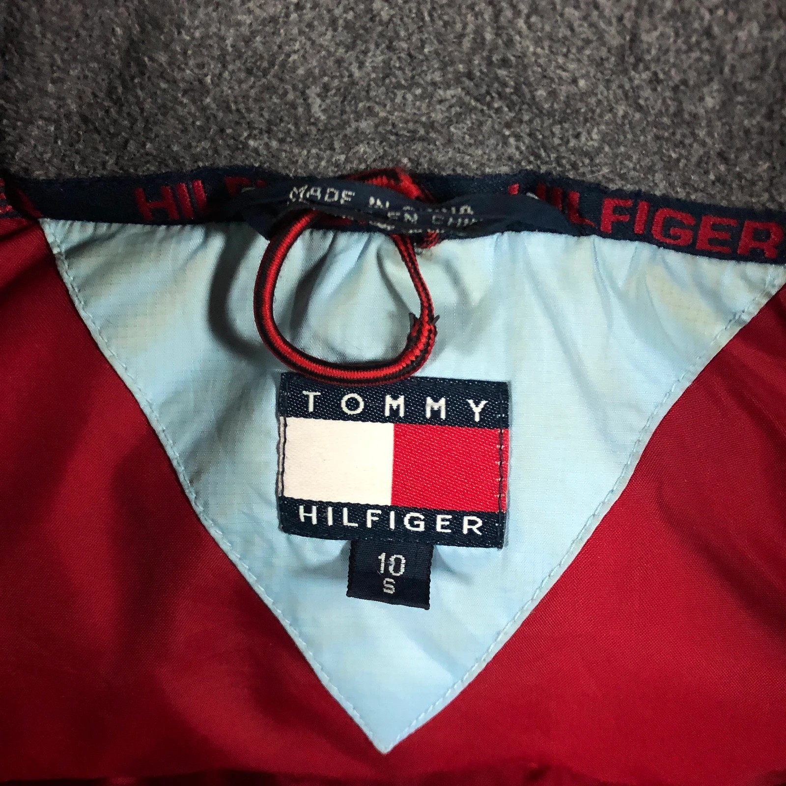 Tommy Hilfiger '04 Navy Puffer Gilet (S) - Image 10