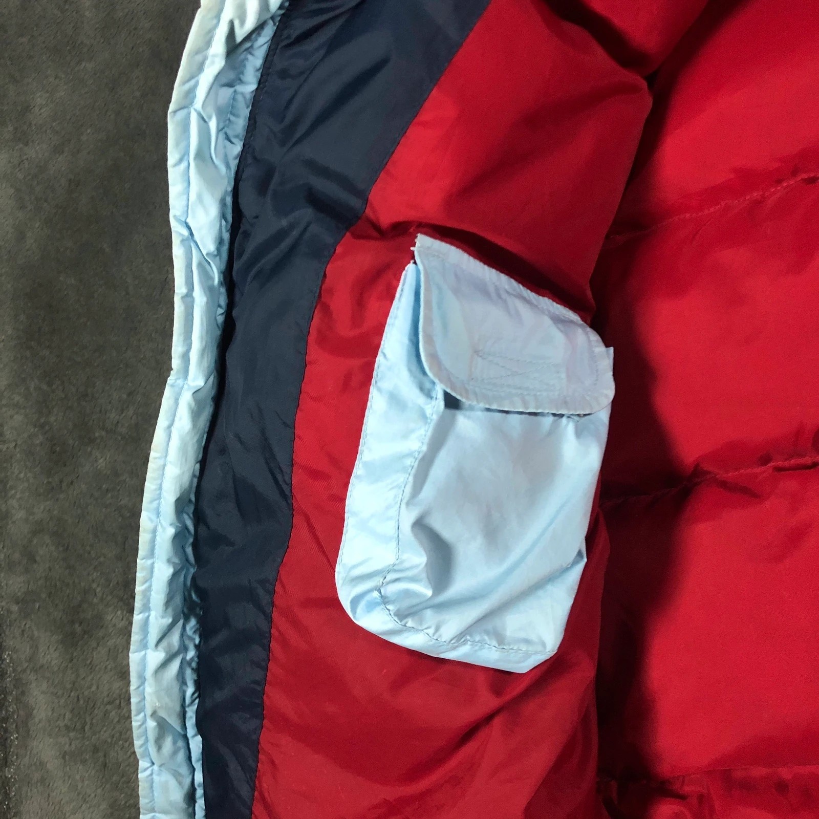 Tommy Hilfiger '04 Navy Puffer Gilet (S) - Image 12